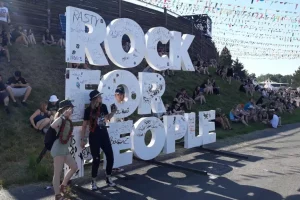 rock for people 1